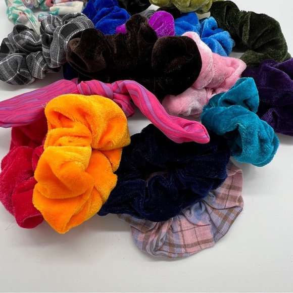 Hair Scrunchie Lot  (18 ) Many Colors - Picture 3 of 4